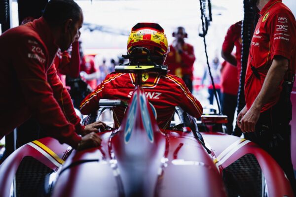 Annonce du sponsor-titre Ferrari et HP